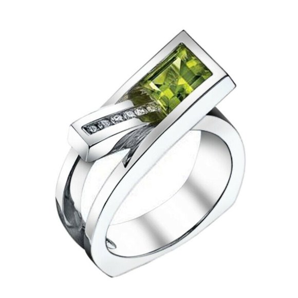 Jewelry - New Charm 925 Silver Emerald Cut Peridot Ring
